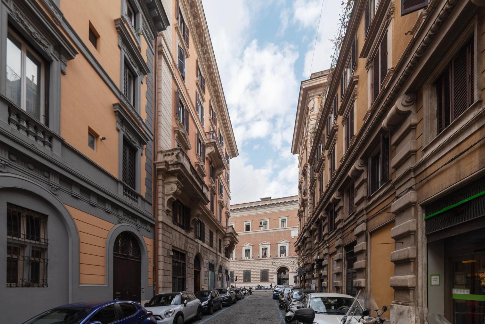 Apartment Bartolomeo De' Vaccinari - Fromhometorome *